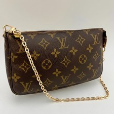 LOUIS VUITTON Pochette