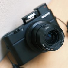 Sony Cyber-shot DSC-RX100M4 IV