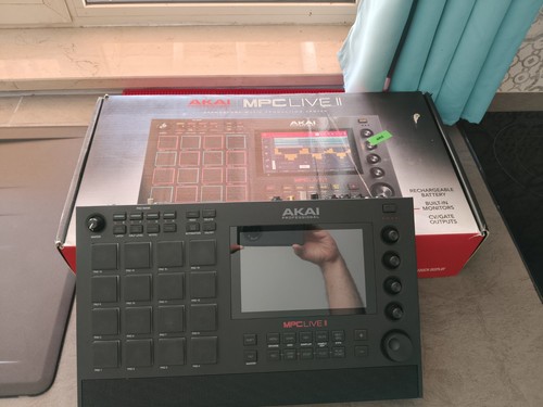 Akai professional mpc live 2 - professional,