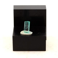 Pietre E Minerali. Smeraldo. 0.62 Ct. Mun. Di Chivor, Colombia.