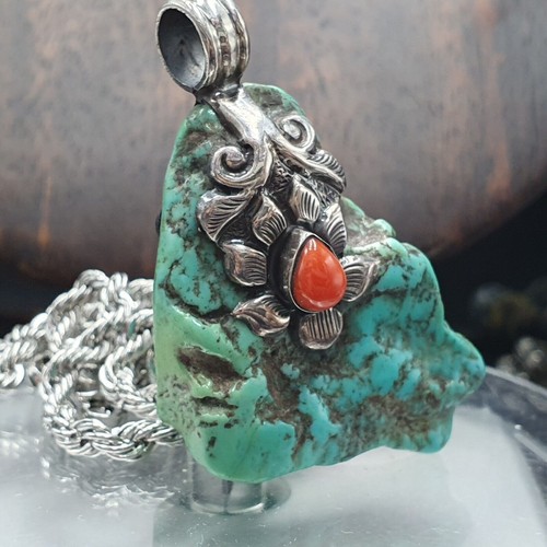 Collana con ciondolo - , aa