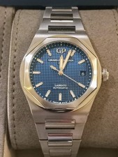 Girard Perregaux Laureato 38mm Blue Dial