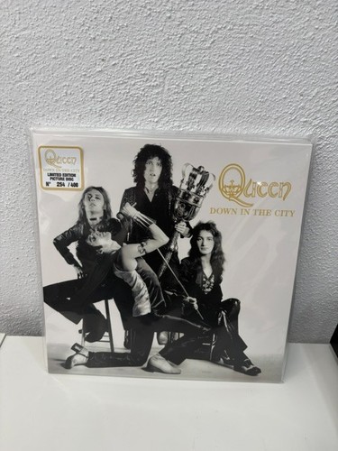 Queen down the city - down, picture