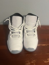 Air Jordan 11 Legend