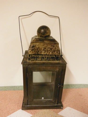 Lanterna ferro legno - lanterna, ferro-legno