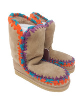 MOU 101075A Eskimo over