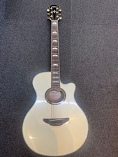 Chitarra acustica YAMAHA