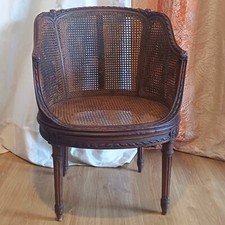 Poltrona Luigi XVI a pozzetto