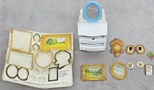 Casa delle Bambole Mattel Metallo Vanity con Specchio Cassetti  + Decoraz. 1980"