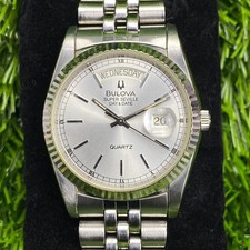 Raro orologio svizzero Bulova President Super Seville Day Date quarzo...