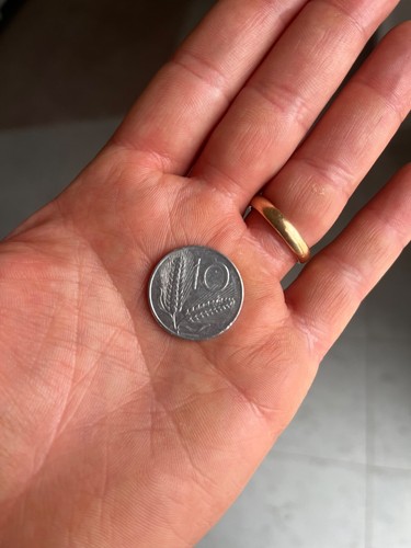 Moneta centesimi lire - 10, di