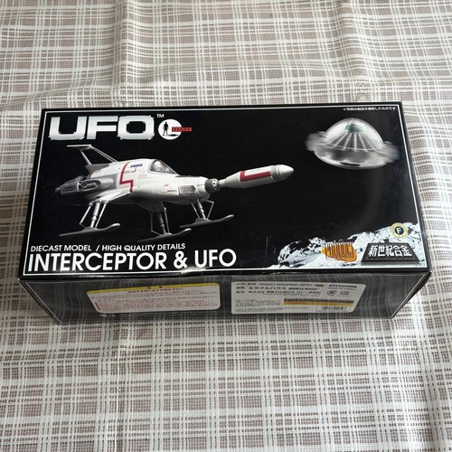 Ufo shado interceptor - ufo,