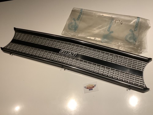 Fiat 124 berline grille
