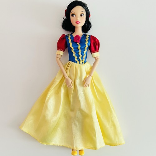 Disney store classic - store,