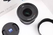 Zeiss Batis 18 mm f/2.8 (attacco Sony E)