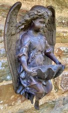 bénitier en bronze  signé