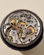 Movment/dial Universal Geneve