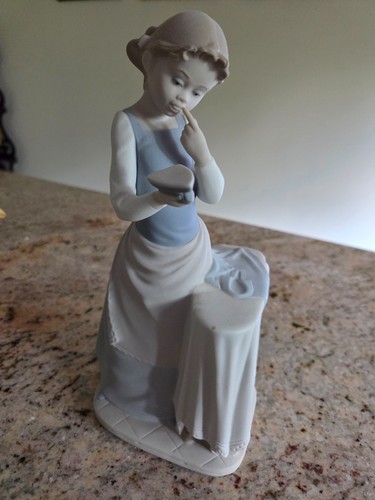 Lladro figurines girl - lladro, with