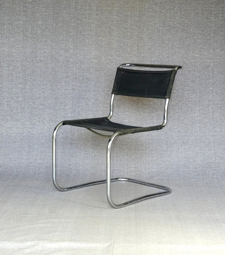 Chaise cantilever - b, "cantilever"