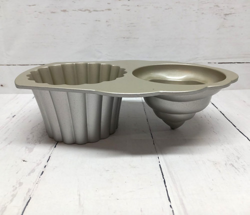 Nordic ware cake tin - ware, great