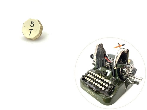Oliver typewriter key - t,