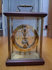 BAROMETRO DA TAVOLO IN OTTONE CO MACCHINA A VISTA IN TECA DI VETRO E LEGNO V.F.