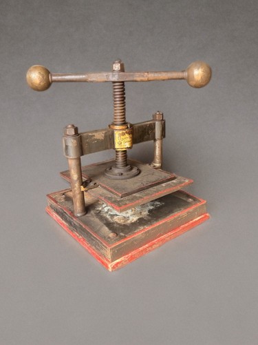 Antica pressa manuale vite - manuale, a