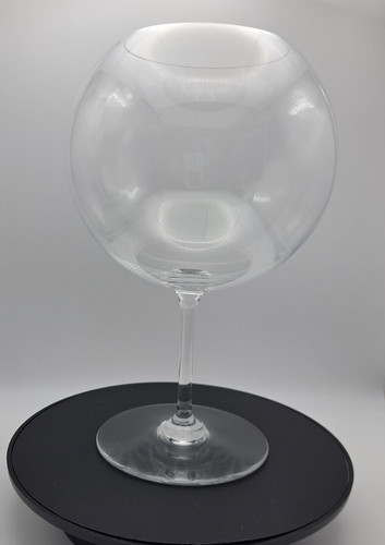 Baccarat rare romanee - 8, 7/8”