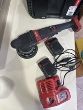 lucidatrice rotorbitale a batteria Milwaukee 