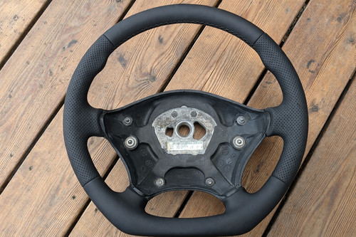 Flat bottom volante - bottom, mercedes