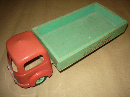 Autocarro pubblicitario dolcea - autocarro,