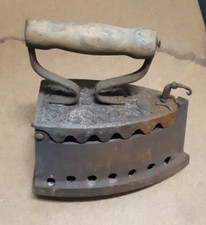 ANTICO FERRO DA STIRO MOLTO