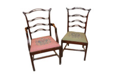 Gruppo di 8 sedie Inglesi stile Chippendale del 1800 in legno di mogano