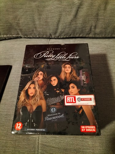 Pretty little liars - pretty,