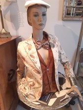 manichino donna anni 80 rivestito con abiti vintage