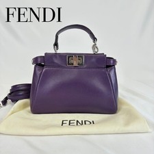 Borsa a tracolla Fendi Micro Peekaboo in pelle viola usata 2 vie