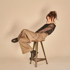 Madeline Juno – Nur Zu