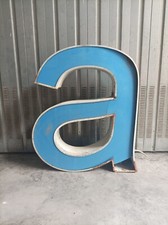 Lettera "a"  illuminazione NEON di vecchia insegna vintage  Plexiglass e metallo