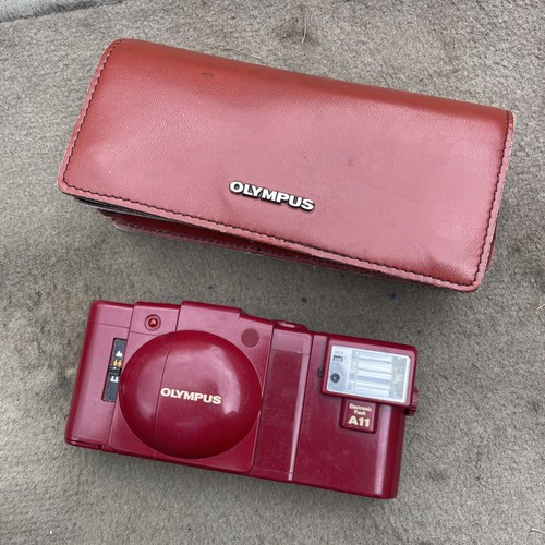 Rara fotocamera compatta