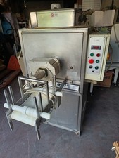 P/25 – PRESSA IMPASTATRICE PER PASTA  7 trafile + taglierina + avvolgisfoglia