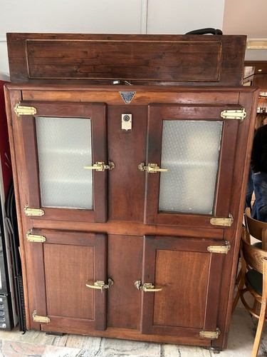 Antica ghiacciaia legno - ghiacciaia,