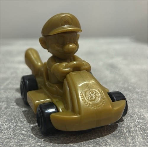 Golden mario kart deluxe - golden,