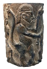 Antica civiltà maschio mitico con coda Cach leoni vaso di pietra vicino oriente