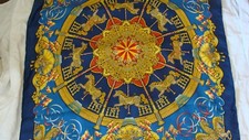  Sciarpa di seta Hermes LUNA