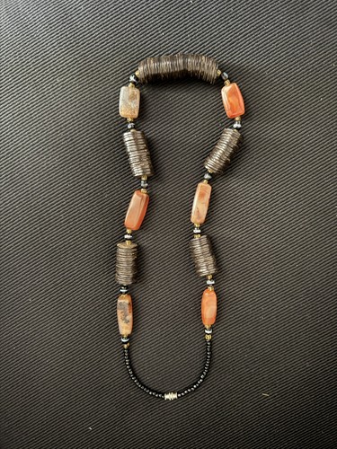 Collana africana pietre - in,