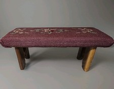 Poggiapiedi portatile pieghevole vintage corpo in legno massello e piano ricamato