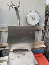 Bilancia a muro per macelleria 