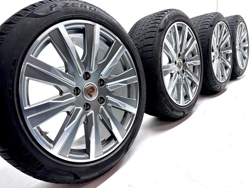 Originale porsche taycan turbo - originale,