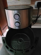 FZ FRIGGITRICE AD ARIA 5 LT 1400W, usato poco, color argento con dettagli neri