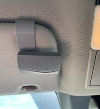 Clip Aletta Parasole per Telepass – Supporto Auto per Tessera Telepedaggio